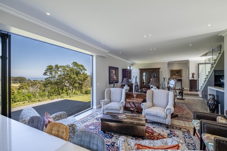 4 Bedroom Property for Sale in Kragga Kamma Eastern Cape